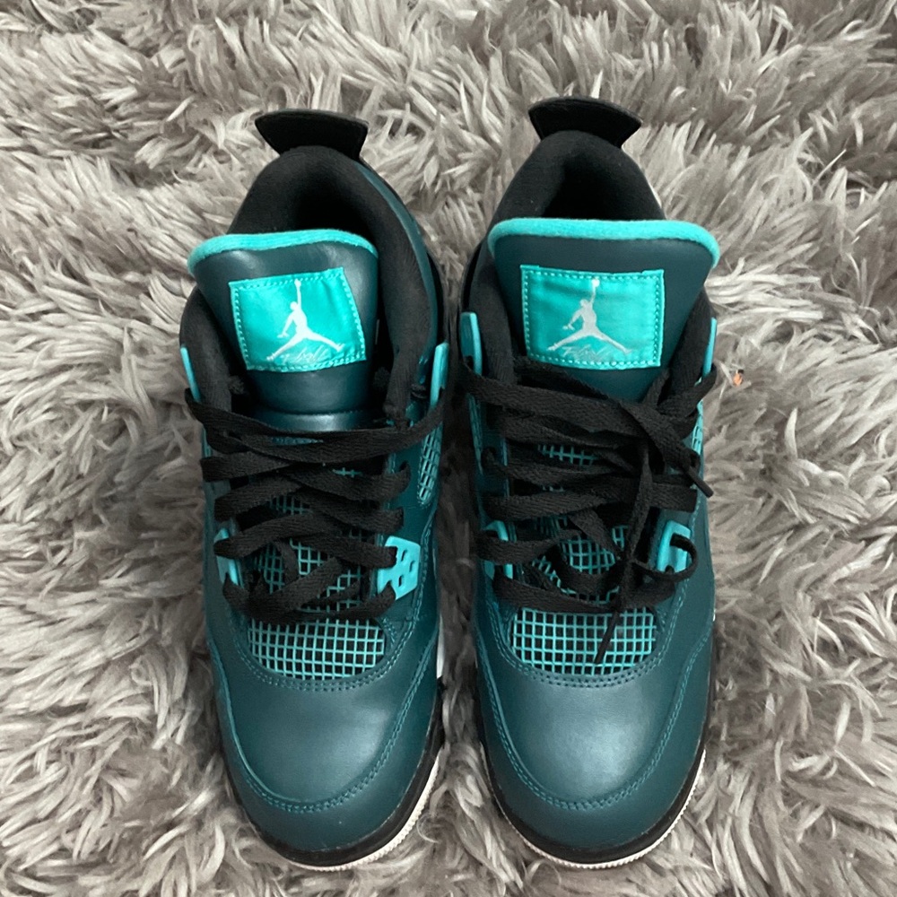 Nike Air Jorden 4 Retro 30th BG size 6Y w original box